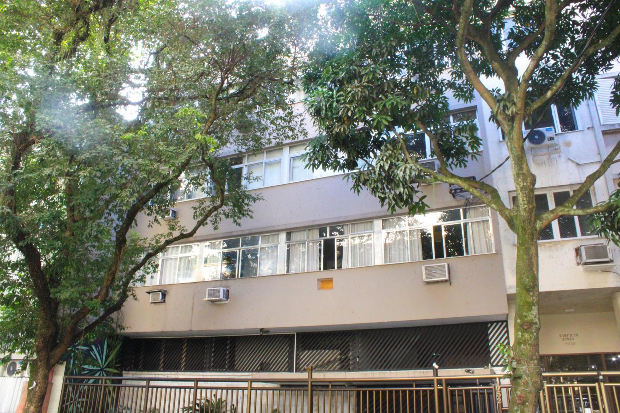 Ape No Coracao Do Leblon
